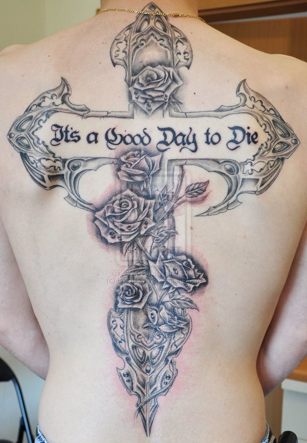 Full back piece cross with wings design Amazing  Идеи татуировок для  мужчин Татуировка в виде креста Татуировка спины