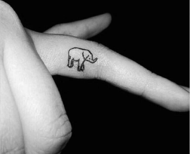 60 Stylish Finger Tattoo Ideas that are Full of Creativity