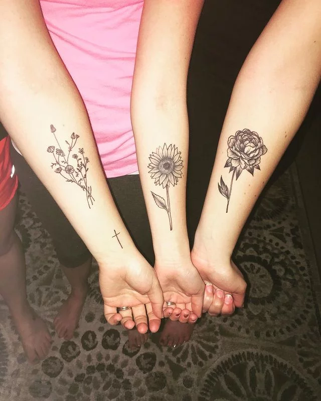 15 Cutesy Best Friend Tattoo Ideas That Send A Spectacular Message