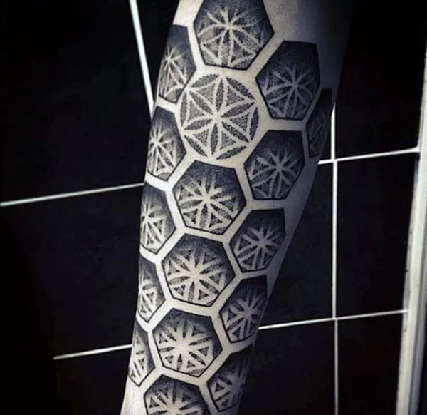 Tattoo Ness on Twitter more progress on this hexagon sleevecant wait  to finish it done  hexagons hexagonsleeve tattooartist tattoo inked  ink httpstcoFE3fXScHW6  Twitter